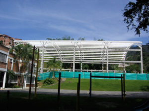 construcción de coliseo
